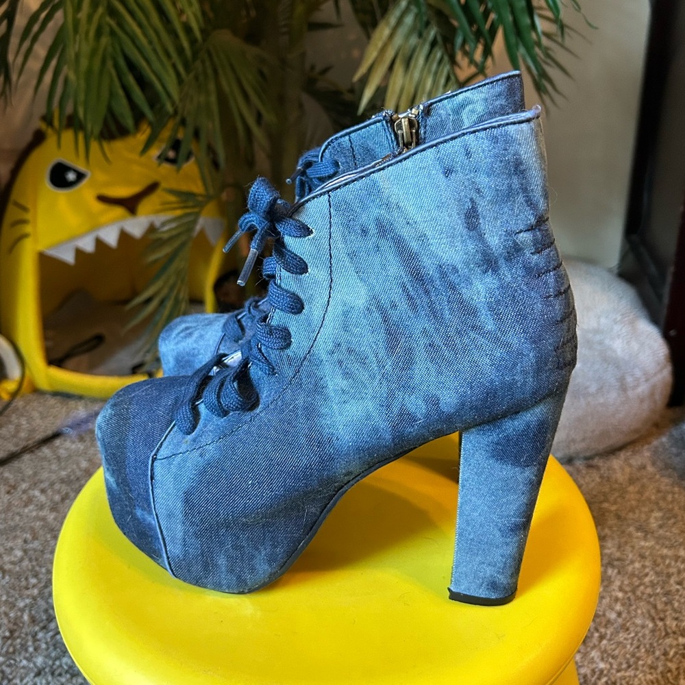 YRU Distressed Denim Platform Boots // Size 7